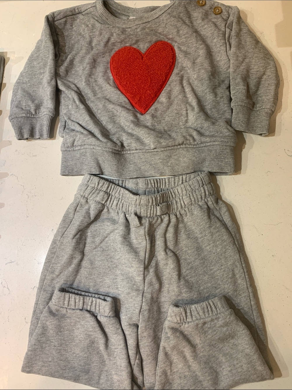 Hanna Andersson sweatshirt sweatpants set with bright red heart *100% cotton*